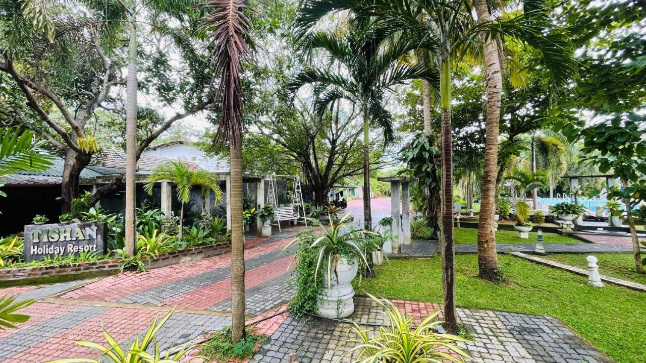 Tishan Holiday Resort بولاناروفاي المظهر الخارجي الصورة