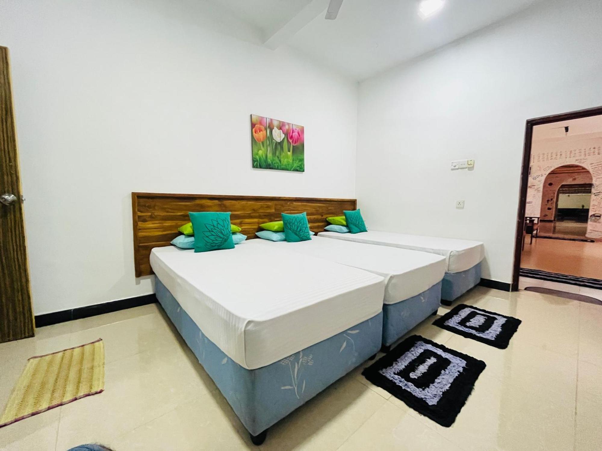 Tishan Holiday Resort بولاناروفاي الغرفة الصورة
